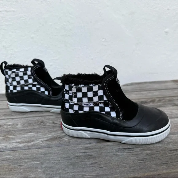 Vans Kids Black and White Checkered Waterproof Boots - Picture 7 of 15